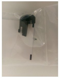 TAMPA DIREITA C/ PARAFUSO ST-R7000