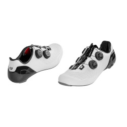 Des chaussures FORCE ROAD WARRIOR CARBON BLANC