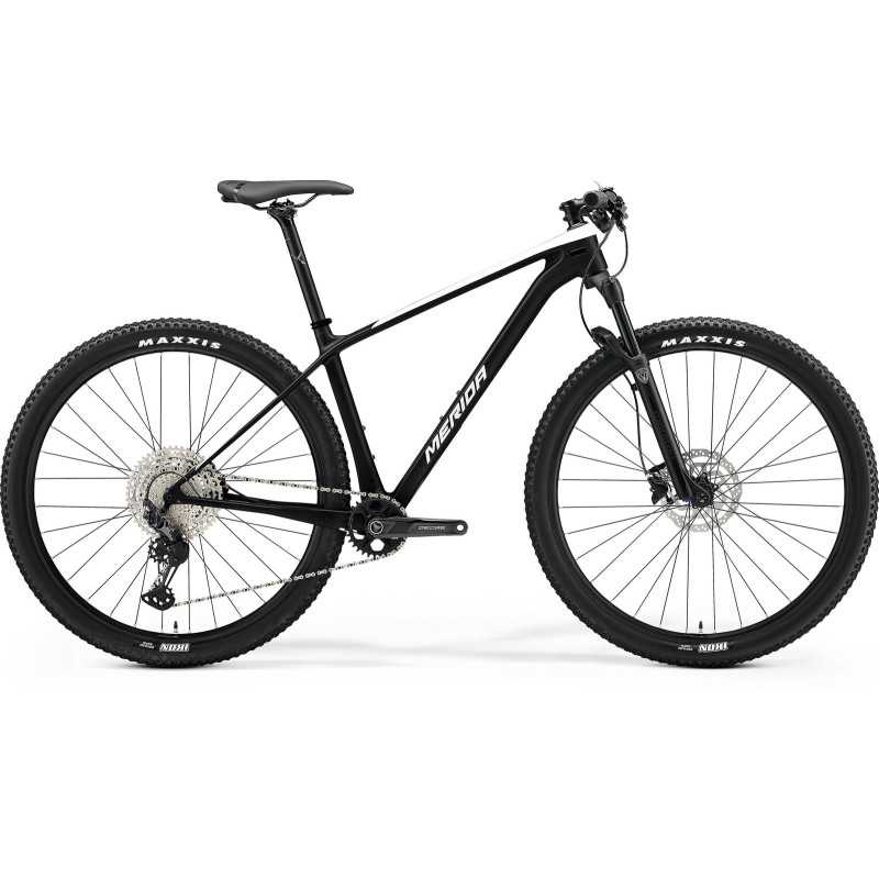 Aluguer Bicicleta BTT Carbono